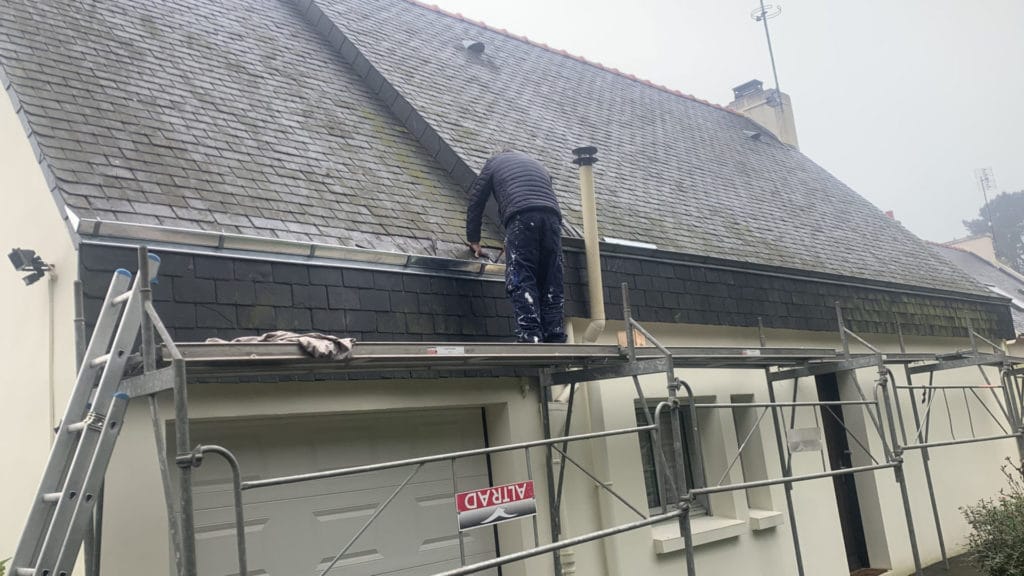 Couverture Quimper Concarneau ardoise fibrociment gouttière