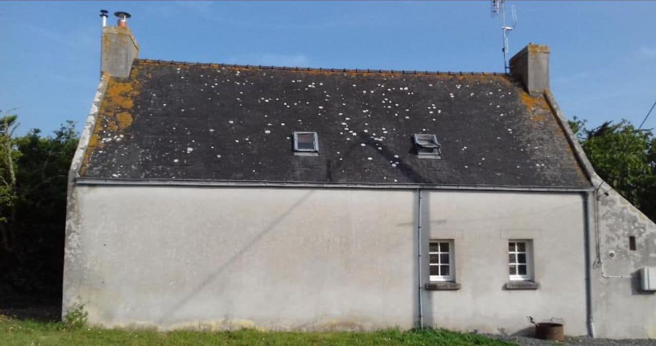 Traitement demoussage toiture Clohars Fouesnant 1 - Traitement & nettoyage